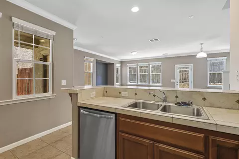 2143 Tuscany Way, Redding, CA 96003 photo 8