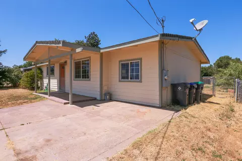 22150 Solar Dr, Red Bluff, CA 96080 photo 2