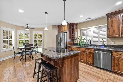 2148 Hope Ln, Redding, CA 96003 photo 11