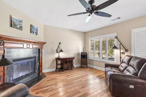 2148 Hope Ln, Redding, CA 96003 photo 18