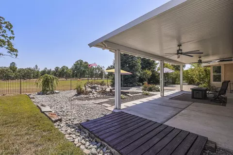 2148 Hope Ln, Redding, CA 96003 photo 53