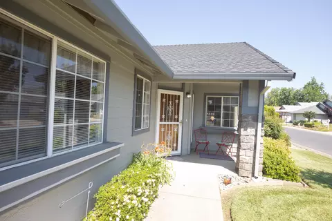 192 Yolla Bolly Trl, Redding, CA 96003 photo 2