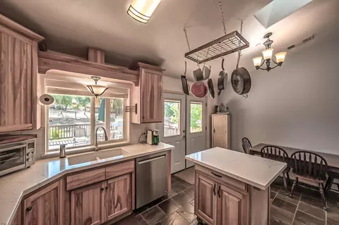 12265 Randolph Rd, Redding, CA 96003 photo 9