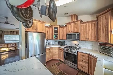 12265 Randolph Rd, Redding, CA 96003 photo 7