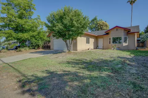 1101 Layton Rd, Redding, CA 96002
