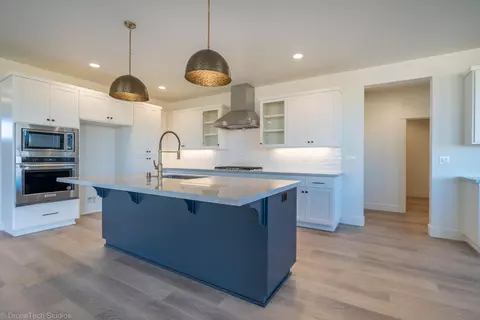 3052 Spencer Trl, Redding, CA 96002 photo 13