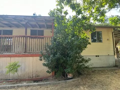 14814 Marin Dr, Redding, CA 96003 photo 2