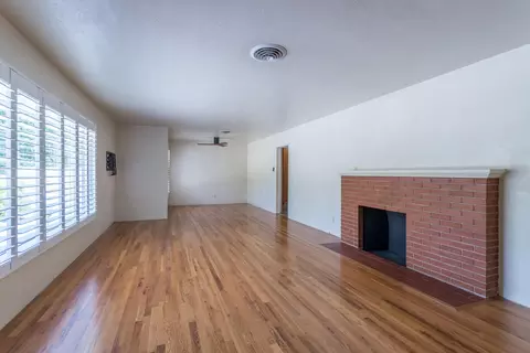 1015 Redbud Dr, Redding, CA 96001 photo 2