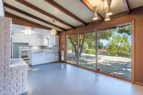 1015 Redbud Dr, Redding, CA 96001 photo 4