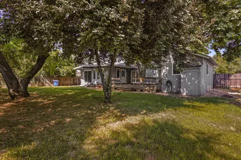 1212 C St, Redding, CA 96002 photo 29