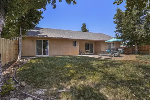 1305 Hermitage Ct, Redding, CA 96002 photo 30