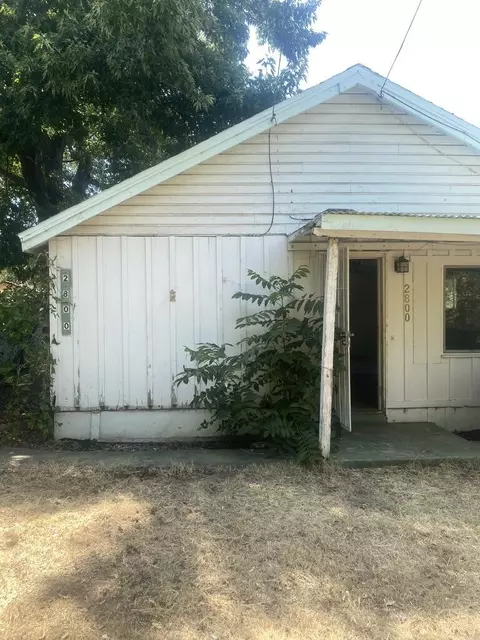 2800 Henderson Rd, Redding, CA 96002 photo 2