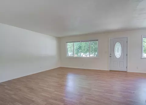 2315 Galaxy Way, Redding, CA 96002 photo 6