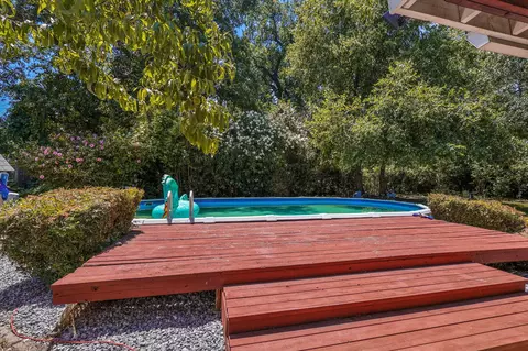 3163 Seedling Dr, Redding, CA 96001 photo 2