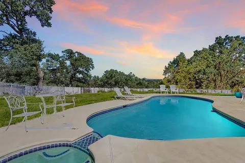 21761 Robledo Rd, Palo Cedro, CA 96073