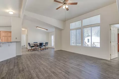 4640 Linnie Ln, Anderson, CA 96007