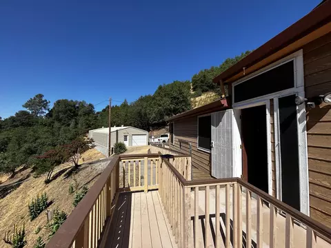 14907 Marin Dr, Redding, CA 96003 photo 2