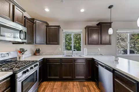 3298 Bridgewater Ct, Redding, CA 96003 photo 8