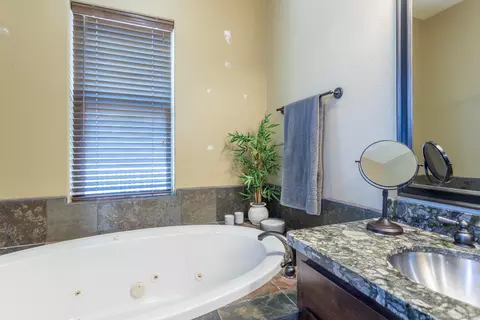 3360 Stanford Dr, Redding, CA 96003 photo 17