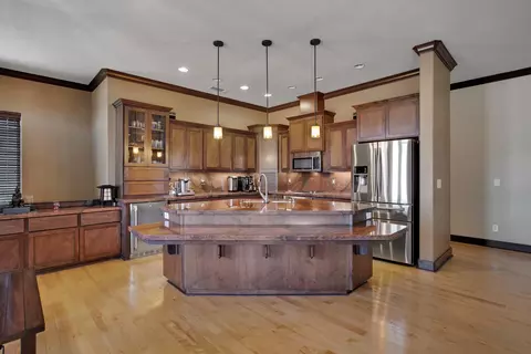 3360 Stanford Dr, Redding, CA 96003 photo 6
