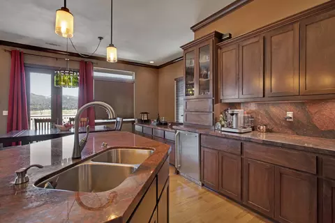3360 Stanford Dr, Redding, CA 96003 photo 11