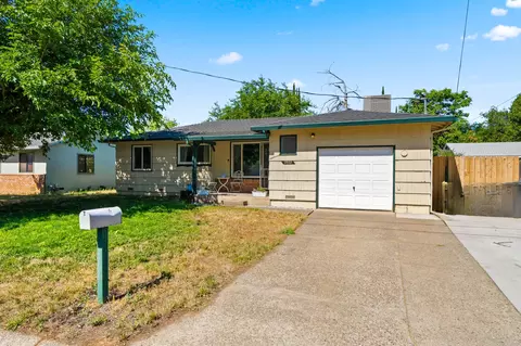 2922 East Way, Redding, CA 96002