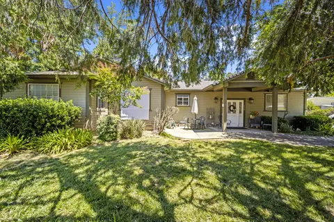 7415 Pacheco Rd, Redding, CA 96002