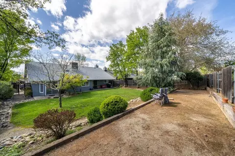 1531 Hominy Way, Redding, CA 96003 photo 5