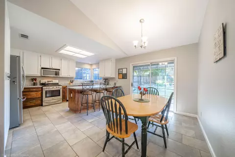 1531 Hominy Way, Redding, CA 96003 photo 7