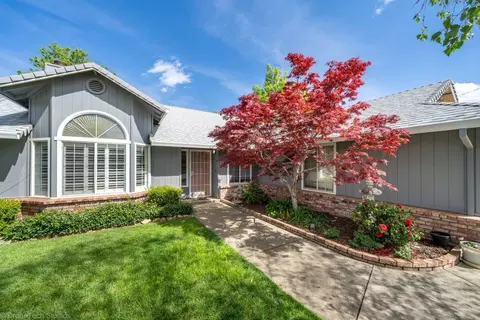 1531 Hominy Way, Redding, CA 96003 photo 2