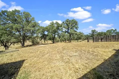 9384 Winegar Rd, Redding, CA 96003 photo 20