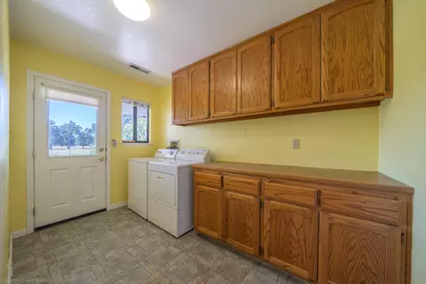 2156 Hope, Redding, CA 96003 photo 24