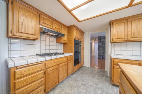 2156 Hope, Redding, CA 96003 photo 11