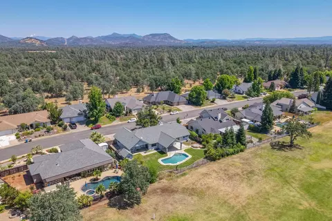 2156 Hope, Redding, CA 96003 photo 35