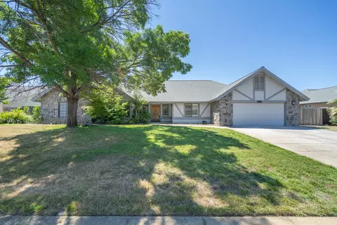 2156 Hope, Redding, CA 96003