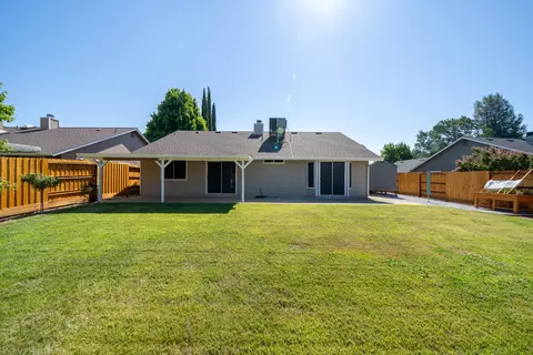 1572 Lavender Way, Redding, CA 96003 photo 34