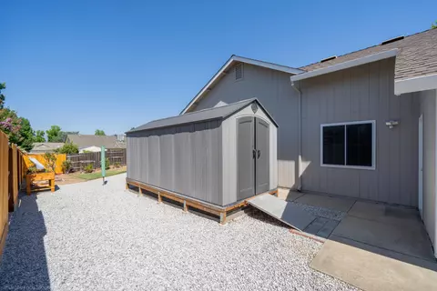 1572 Lavender Way, Redding, CA 96003 photo 37