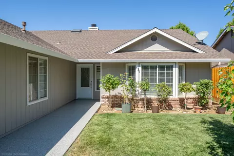 1572 Lavender Way, Redding, CA 96003 photo 2