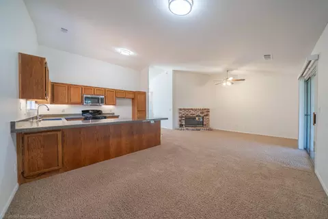 1572 Lavender Way, Redding, CA 96003 photo 15