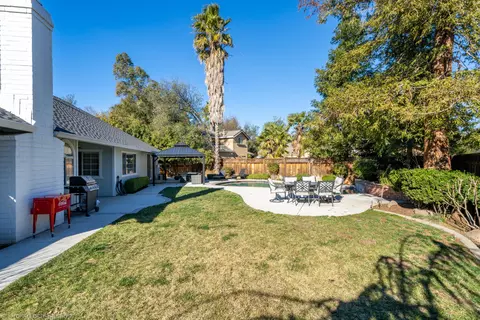 2350 Calle Seca Ct, Redding, CA 96002 photo 56