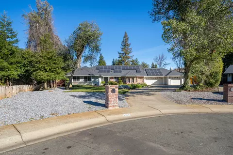 2350 Calle Seca Ct, Redding, CA 96002 photo 1