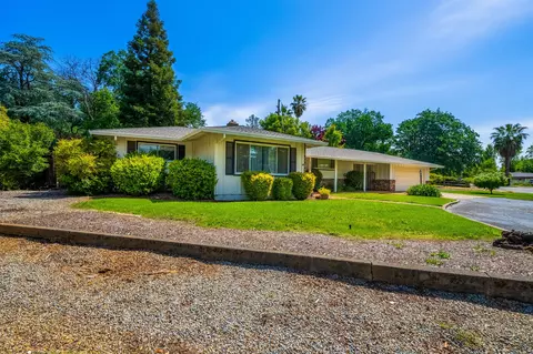 3150 Forest Hills Dr, Redding, CA 96002 photo 3