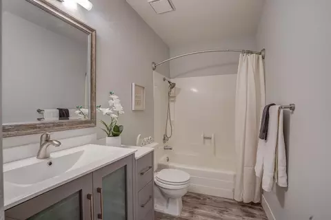 1896 Del Mar Ave, Redding, CA 96003 photo 14