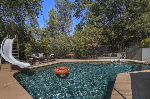 720 Pioneer Ct, Redding, CA 96001 photo 28