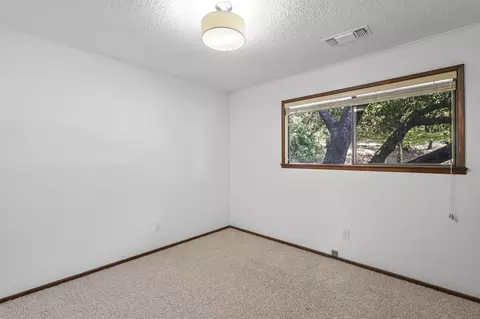 720 Pioneer Ct, Redding, CA 96001 photo 16