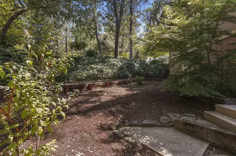 720 Pioneer Ct, Redding, CA 96001 photo 31
