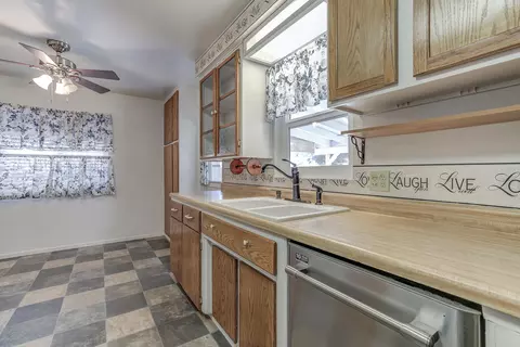 2086 Westwood Ave, Redding, CA 96001 photo 8