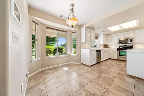 2763 Blue Bell Dr, Redding, CA 96001 photo 12