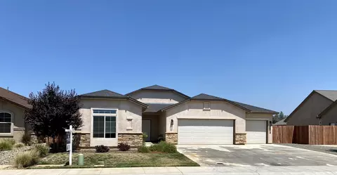 2839 Calaveras Ct, Redding, CA 96002
