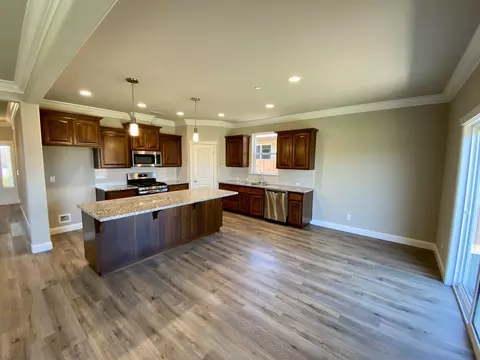 2839 Calaveras Ct, Redding, CA 96002 photo 3